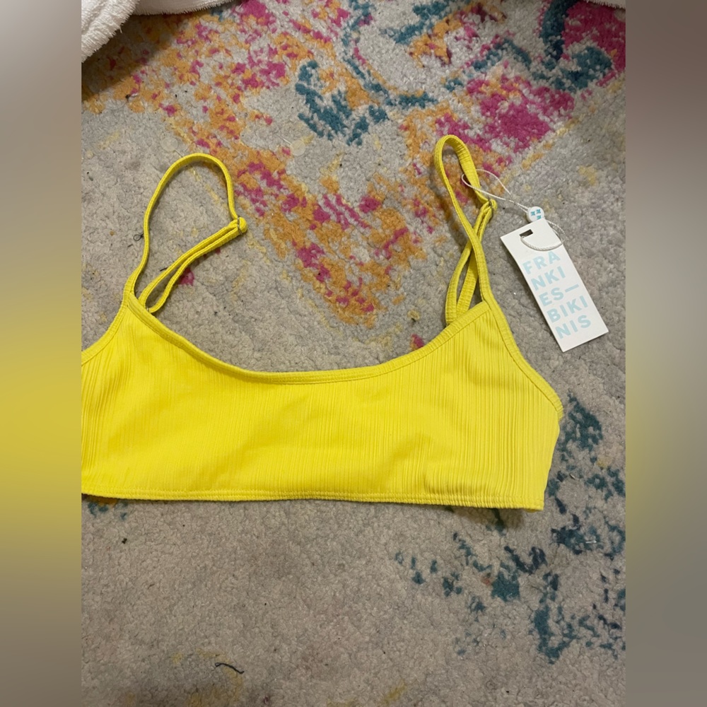 Frankie’s bikini